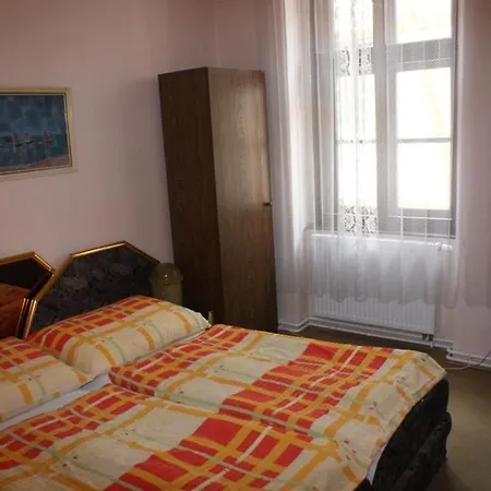 Karnik Hotel 3*